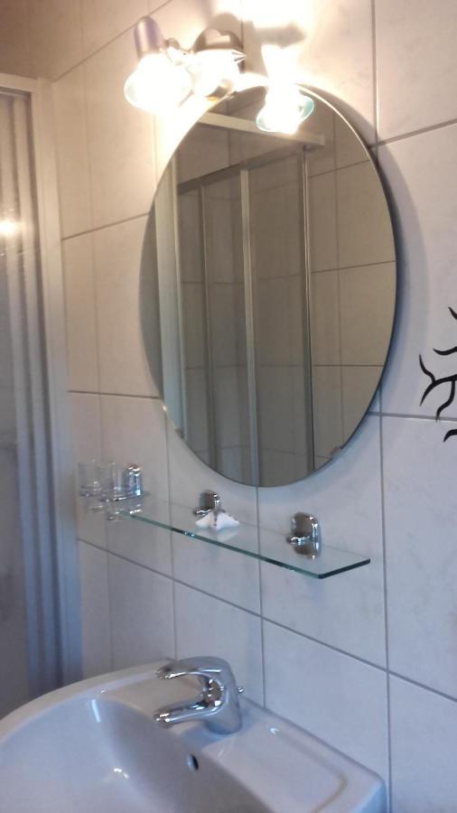 Gaestehaus Moselblick Trittenheim Ngoại thất bức ảnh