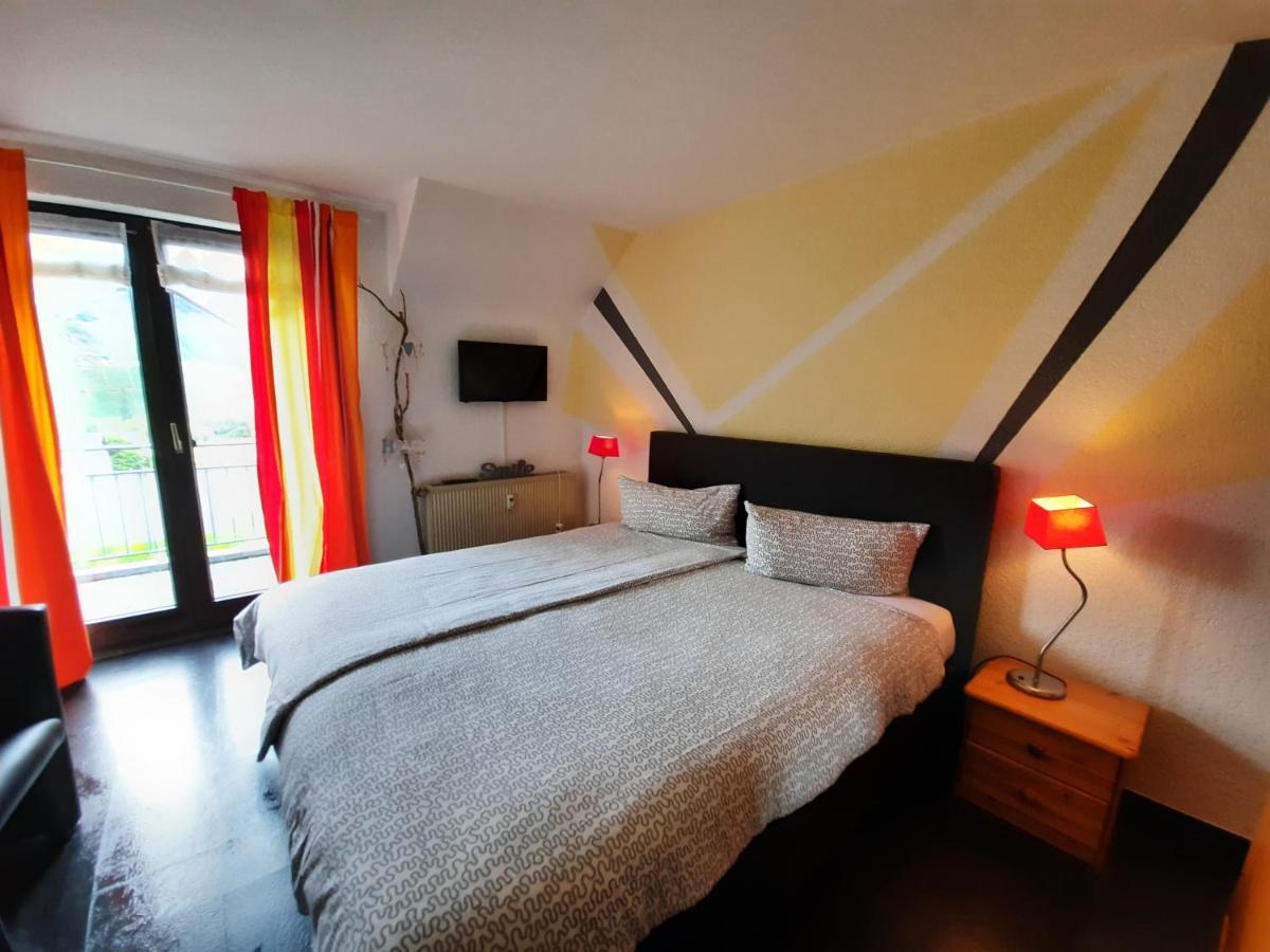 Gaestehaus Moselblick Trittenheim Ngoại thất bức ảnh