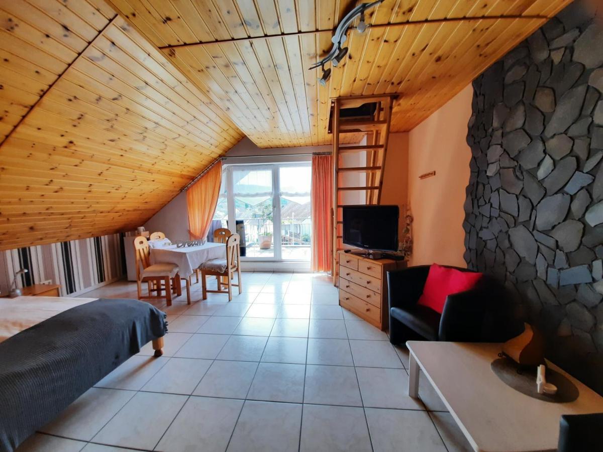 Gaestehaus Moselblick Trittenheim Ngoại thất bức ảnh