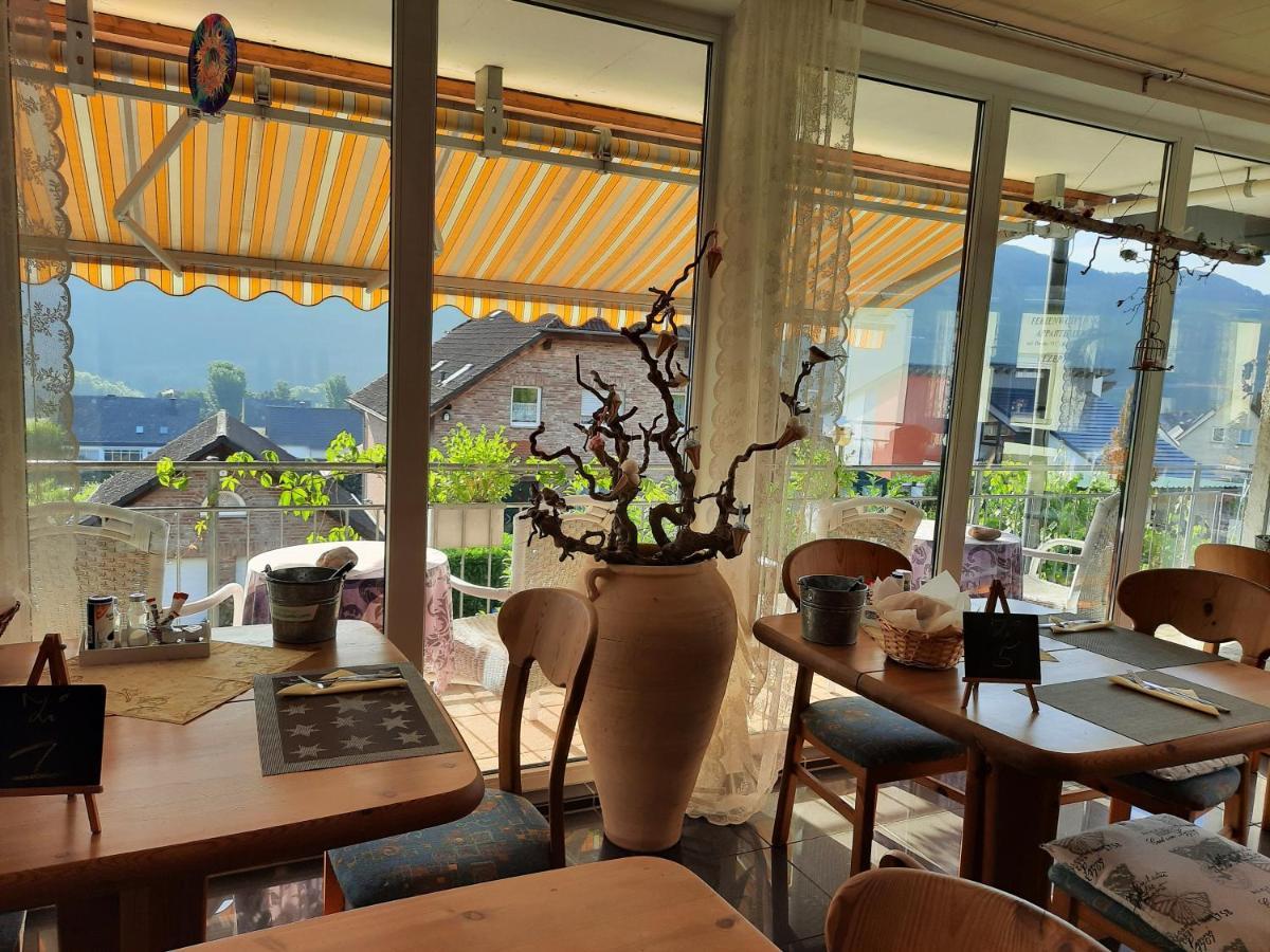 Gaestehaus Moselblick Trittenheim Ngoại thất bức ảnh